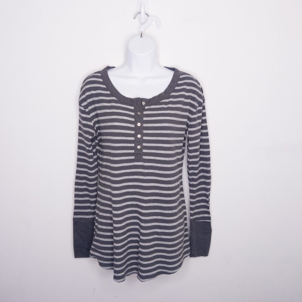 Liz Lange Maternity Shirt Women's Long Sleeve Henley Gray Medium Top